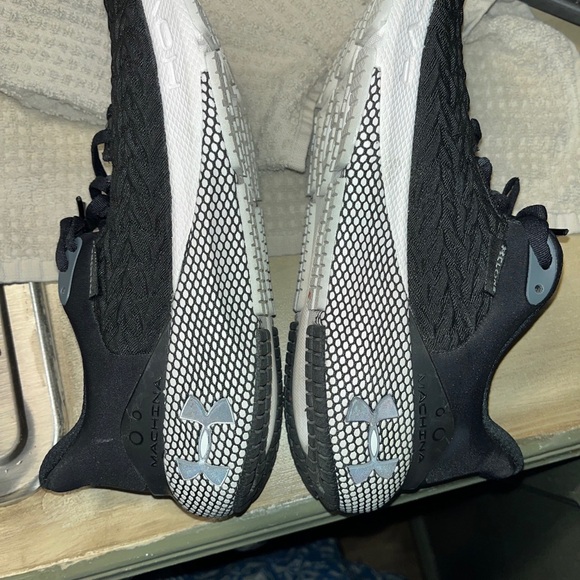 Under Armour HOVR Machina 3 Clone UA Black White Men Road Running 3026729-003 - Picture 7 of 9